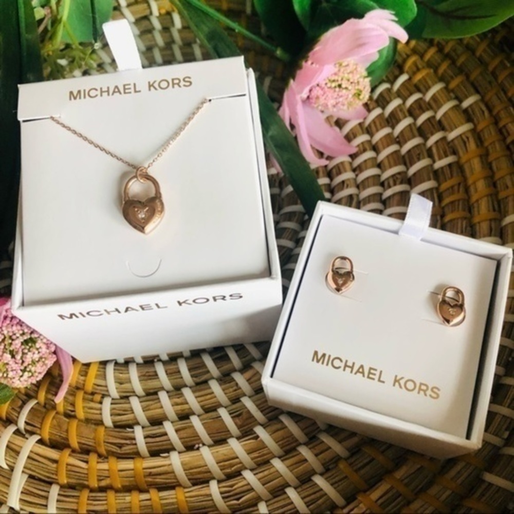 Michael Kors Rose Gold Heart Necklace & Stud Earrings Set Padlock Design NWT